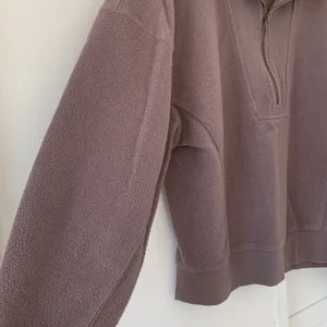 Universal Threads Cozy Purple Pull Over • Size M thumbnail 4