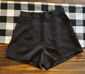 Showpo high waisted black Shorts 4 us thumbnail 1