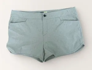 Magellan Outdoors Fishing Shorts Womens XL Lightweight Gray Active Performance Zip Pocket thumbnail 1