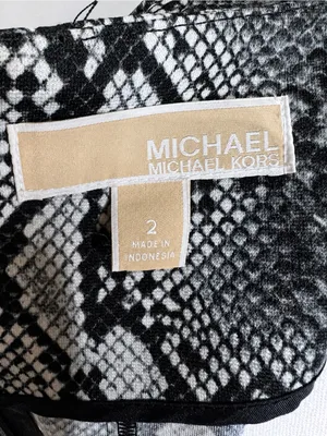 NWOT Michael Kors Snake Print Fit & Flare Dress Size 2 Black Gray Long Sleeve thumbnail 8