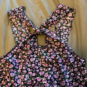 ZARA Floral Print Twist Halter Top Black Pink Cutout Back size small thumbnail 4