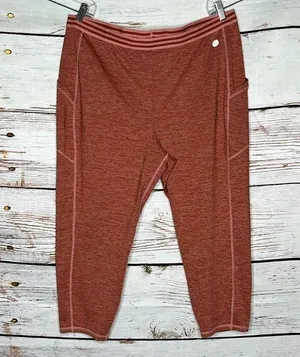 Torrid Active Sz 4 Pink & Red Elastic Waist Performance Crop Leggings w/ Pockets thumbnail 1