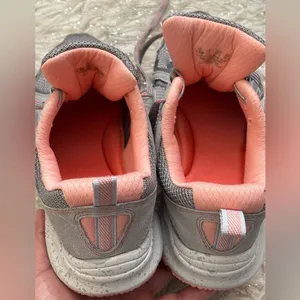 Ryka Sky Walk Trail Women's Gray and‎ Pink Paloma Sneakers Size US 7.5M thumbnail 3