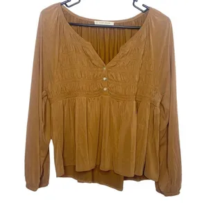 Lucky Brand Long Sleeve Smocked Top brown size large cropped modal i thumbnail 2