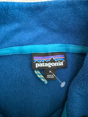 Patagonia‎ Microdini 1/2-Zip Pullover in Lagom Blue thumbnail 3