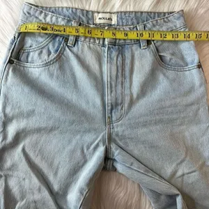 Rolla's High-Rise Straight Jeans Light Wash in Size 27 thumbnail 10