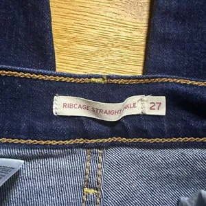 Levi’s ribcage ankle straight jeans 27 thumbnail 6
