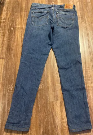 Skinny Jeans thumbnail 2