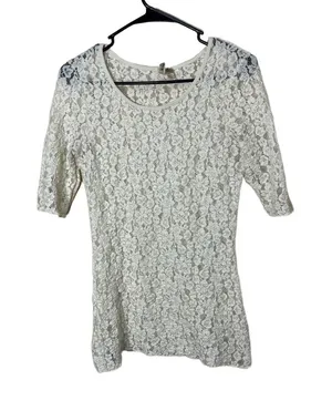 BKE Cream Lace Short Sleeve Sheer‎ Floral Pattern Top Y2K Medium thumbnail 1
