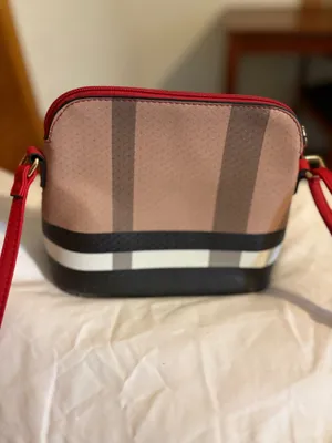 Cute And Classic Crossbody Purse With Plaid Design. thumbnail 4