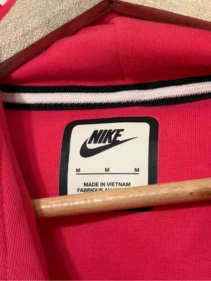 Nike Women's Sportswear Tech Fleece Oversized Hoodie Size Medium Bright Pink thumbnail 3