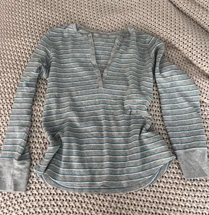 Llbean thermal long sleeve  thumbnail 1