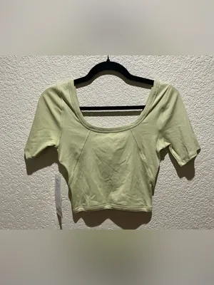 Lululemon NWT Ribbed Held Tight Short Sleeve Shirt Crop Top Green Size 6 thumbnail 4