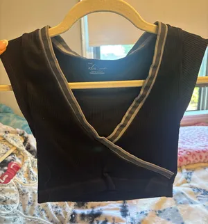 Urban Outfitters Top thumbnail 1