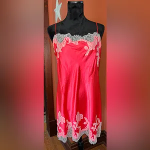 Vintage Victoria’s Secret slip dress thumbnail 2