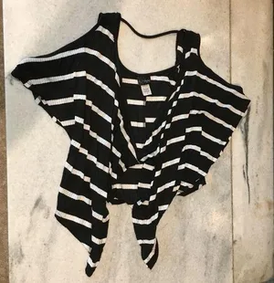 Daytrip Cold Shoulder Vest - Small thumbnail 1
