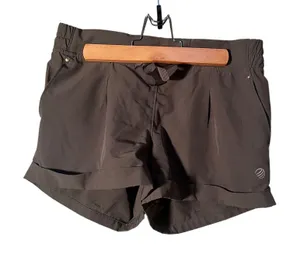 MPG Mondetta Performance Gear Women's Size XS Outdoor Shorts Olive Green Cuffed thumbnail 1