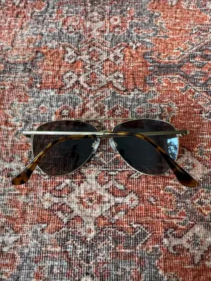 Silver Metal Aviator Sunglasses with Blue Tinted Reflective Mirror Lenses thumbnail 4