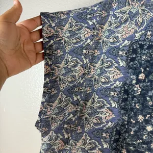 Lucky Brand Floral V-Neck Women's Top SZ:L thumbnail 3