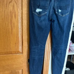 Like new!! American Eagle Outfitters Distressed Indigo Skinny Jeans thumbnail 2