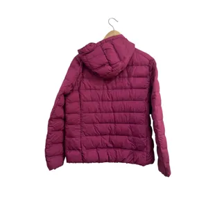 Uniqlo Ultra Light Down Parka Red Hooded Puffer Jacket Size M‎ thumbnail 2