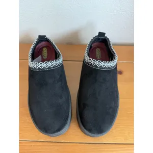 KEEN Women's Black Suede Platform Mule Clogs Slip-On Embroidered Trim Sz 8.5 thumbnail 4
