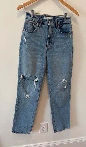 Abercrombie Fitch Curve Love The 90s‎ Straight Ultra High Rise Jeans Size 26 thumbnail 1