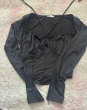 Black Top thumbnail 1
