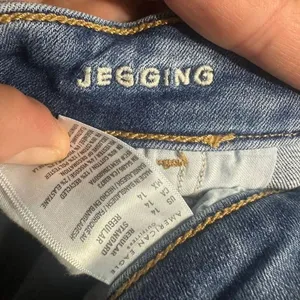 American Eagle distressed 14 minimalist normcore jeggings thumbnail 2