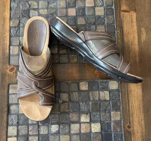 Vintage Y2K Cabin Creek Kevin Brown Strappy Sandals size 10 thumbnail 1