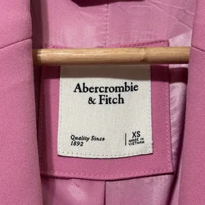 Abercrombie & Fitch Bubblegum Pink Suit Blazer Size XS thumbnail 3