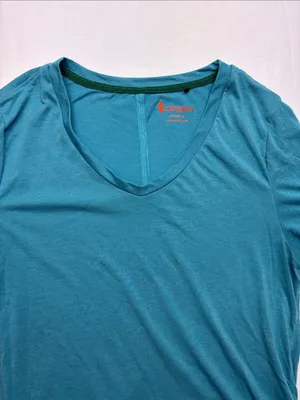 cotopaxi size medium blue Teal V-Neck Short Sleeve Tee thumbnail 3