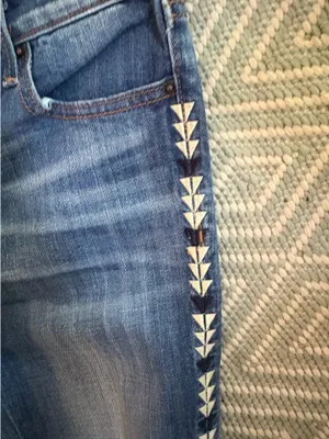 Patterned jeans  thumbnail 4