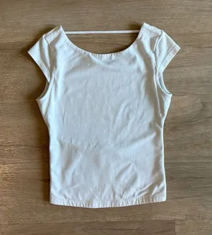 Garage White Open Back Top thumbnail 1