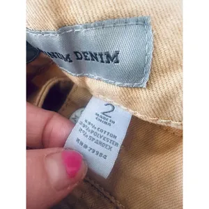 Chico's Platinum Denim Ultimate Fit Crop‎ Capri Pants Size 2 Large 12/14 Yellow thumbnail 5