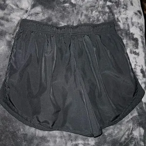 Nike Tempo Shorts Size Medium thumbnail 4