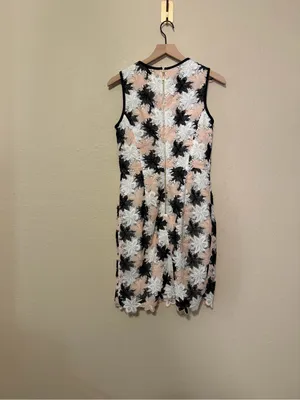 Kate Spade Tiger Lily Blush Flower Lace Dress Size 6 thumbnail 7