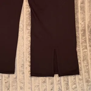 Gaiam‎ Womens Black Cropped Flare Yoga Pants Slit Hem Athletic Leggings Large thumbnail 6