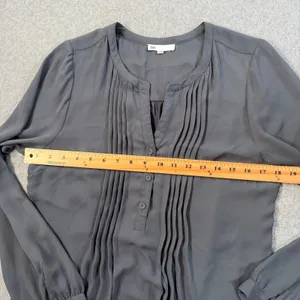 DR2 Women's Medium Charcoal Gray Pintuck Button Front Tunic Blouse Top thumbnail 8