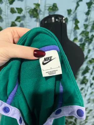 Nike cropped crewneck thumbnail 7