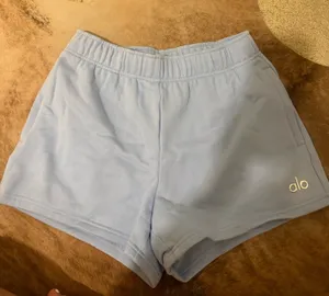 Alo Yoga Accolade Shorts thumbnail 1
