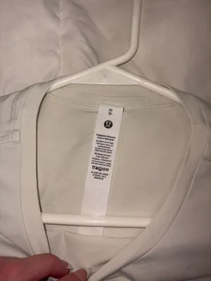 Lulumari nwot lululemon organic cotton long sleeve crew neck shirt thumbnail 3