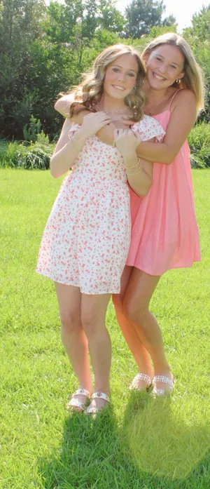 Francesca's Dress thumbnail 1