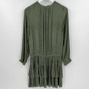 Current Air Laurel Mini Star‎ Dress Size Small Sage Green Tiered Pleated V-Neck thumbnail 6
