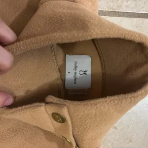 Dudley Stephens Bailiwick Button Turtleneck Vello Fleece (Camel) thumbnail 3