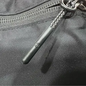 lululemon Everywhere Belt Bag Black OS unisex thumbnail 7