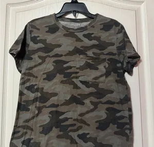 Arizona Jean Company Women’s Camo Short-Sleeve Pocket Tee - Olive/Black thumbnail 1