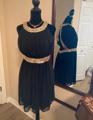 Black and gold homecoming / wedding guest dress thumbnail 5