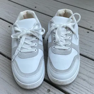 Boohoo White Sneakers! thumbnail 3