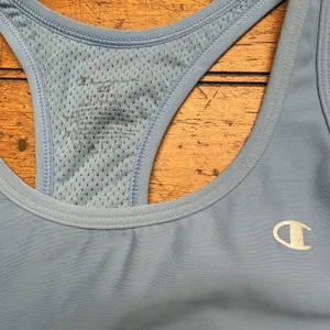CHAMPION Women's Light Blue Racerback Sports Bra - Size‎ M thumbnail 2